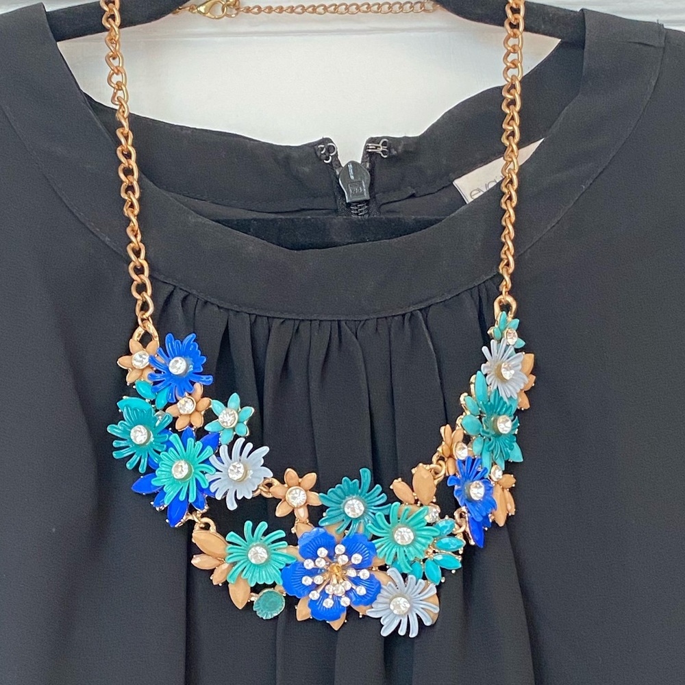 NY&Co Eva Mendes Blue & Green Floral Necklace